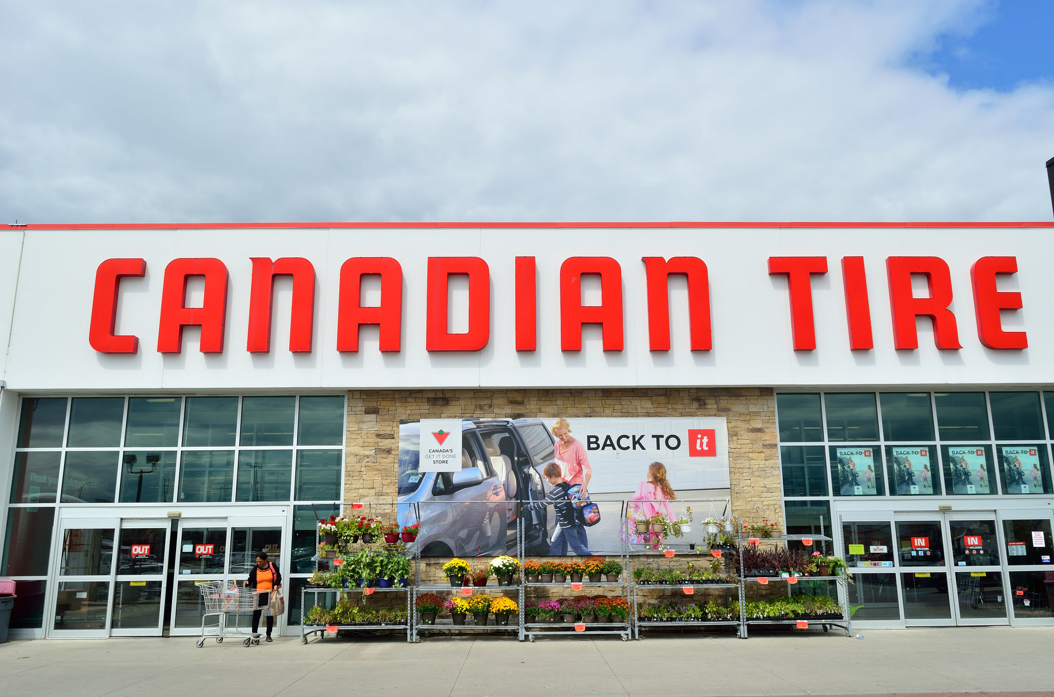 canadian-tire-expands-triangle-rewards-to-include-husky-locations-dm